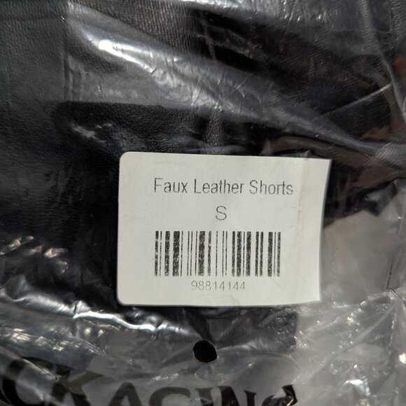 Foxblood Faux Leather Shorts Pockets Black Small - Picture 6 of 6